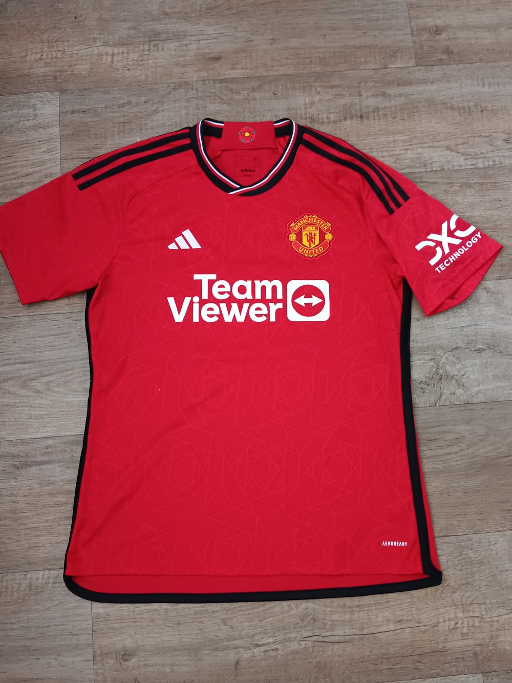 Adidas Manchester United 2023/24 Home Jersey Size Large Slim Fit